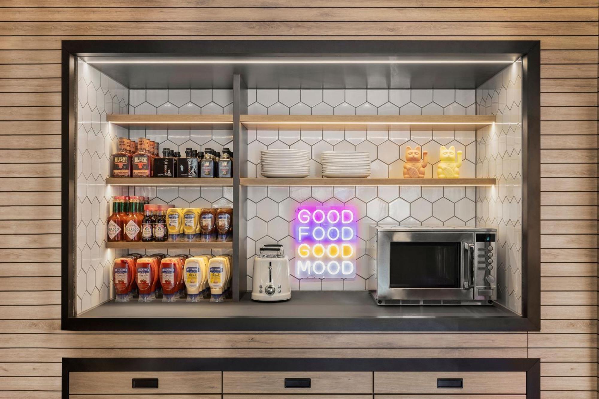 Moxy Vienna City East Εξωτερικό φωτογραφία